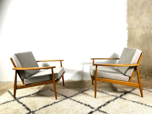 Set van 2 Mid Century Scandinavische loungestoelen