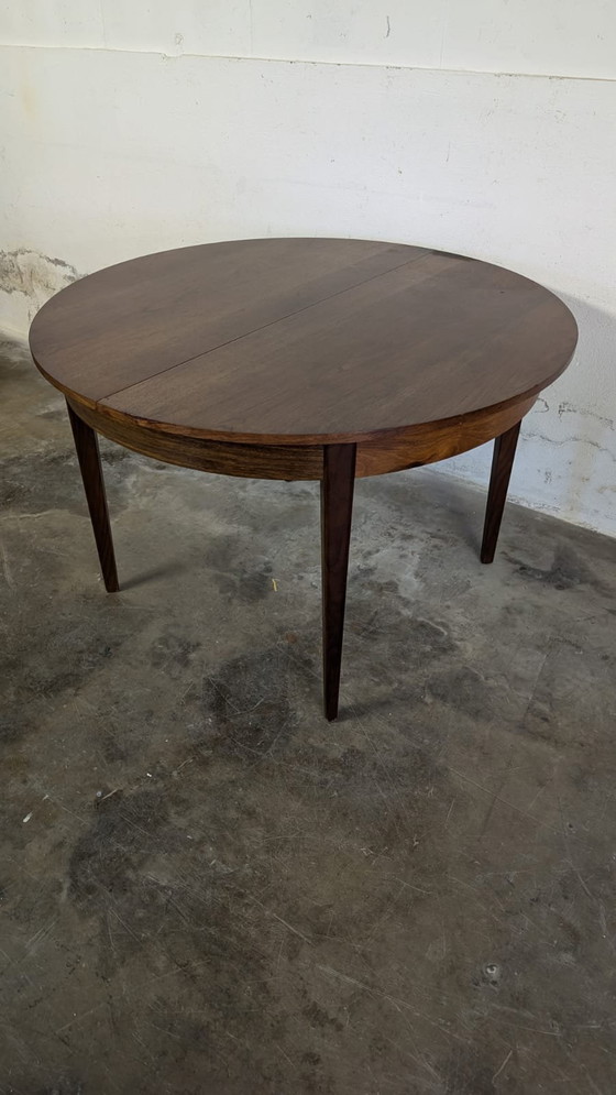 Image 1 of Vintage round extendable dining table - Ø113 cm (folds out to 150,5 cm)