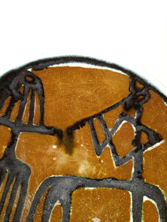 Image 1 of RARE! Vintage brutalist rough glazed mid-century wall plate. Made by Zsuzsa GYÖRGYEY (1931-2006)