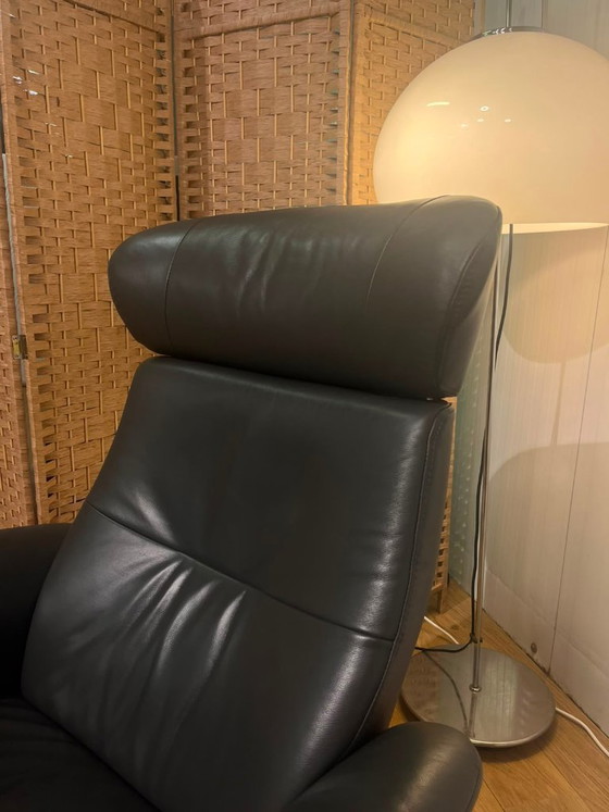 Image 1 of ZGAN Conform Time Out Fauteuil Zwart Leer