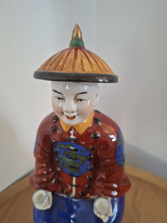 Image 1 of Beautiful Chinese Porcelain Statue - Emperor (28 cm)