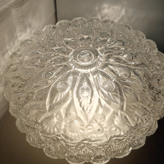 Vintage plafondlamp met gestructureerd glas – Bloemenmotief van geperst glas – jaren 70 – Plafondlampen (photo 9 of 14)