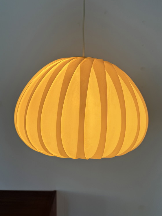 Image 1 of Lampada a sospensione vintage a stecche, Lars Schiøler anni '70