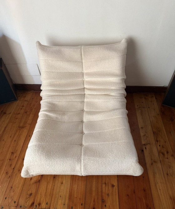 Image 1 of Off-white lounge chair in the Togo style, Space Age design