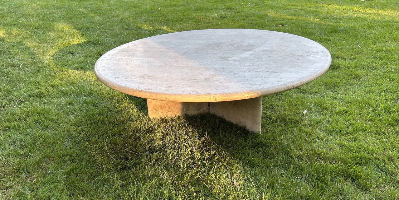 Couchtisch aus Travertin