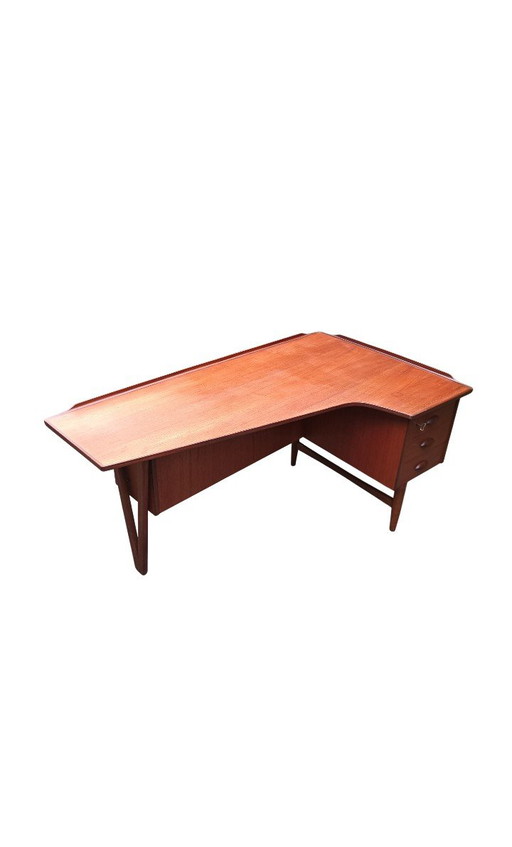 Bureau Boomerang par Peter Løvig Nielsen pour Hedensted Møbelfabrik