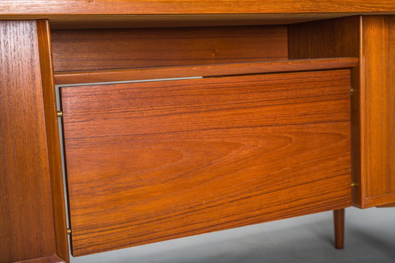 Image 1 of  Dänischer Chefschreibtisch aus Teakholz von Arne Vodder für H.P. Hansen, 1960er Jahre