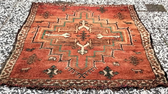 Image 1 of Handgeknüpfter Berberteppich aus Wolle, 135 x 110 cm