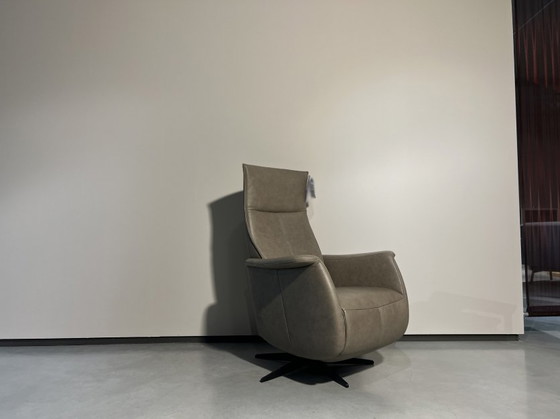 Image 1 of Le futur nouveau fabuleux 5 - Fauteuil inclinable F1-100