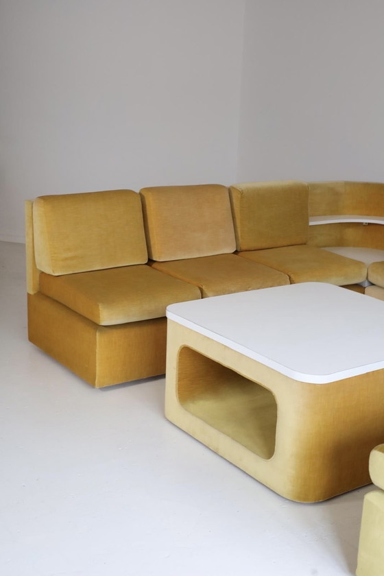 Image 1 of Modular U-shaped sofa, 8-piece yellow velvet