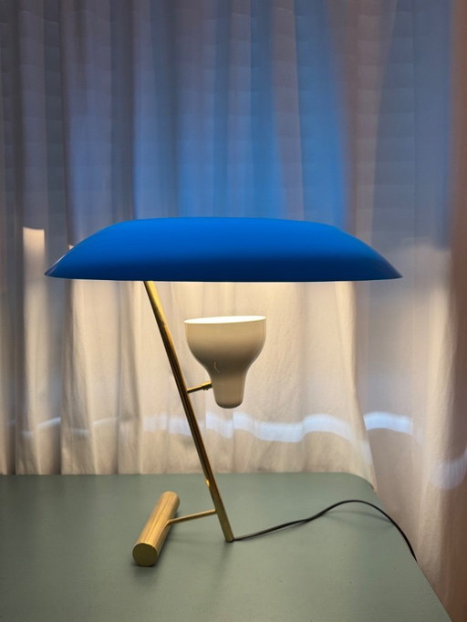 Astep design lamp