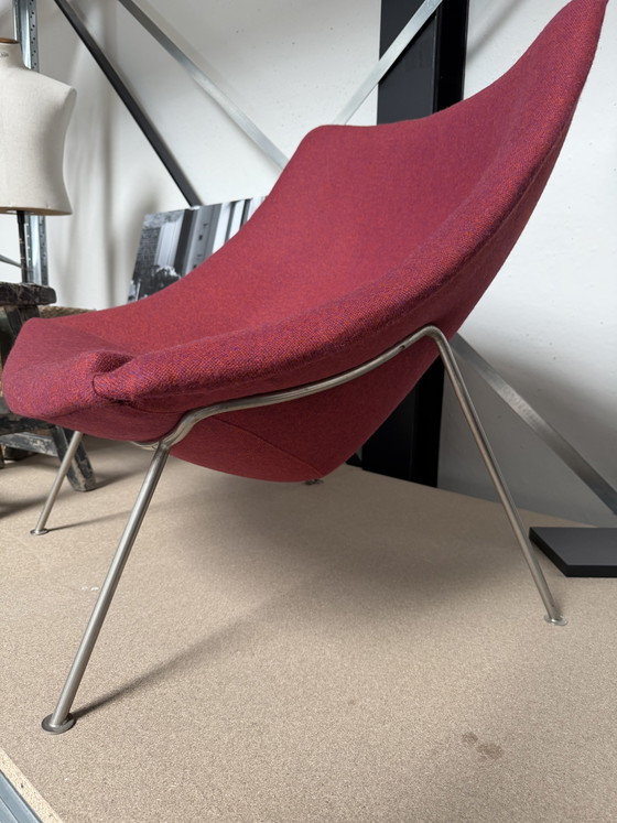 Image 1 of Pierre Paulin Oyster chair - newly reupholstered