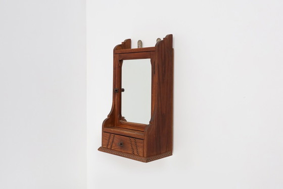 Image 1 of Houten Art Deco scheerkast met afgeschuinde spiegel, Frankrijk