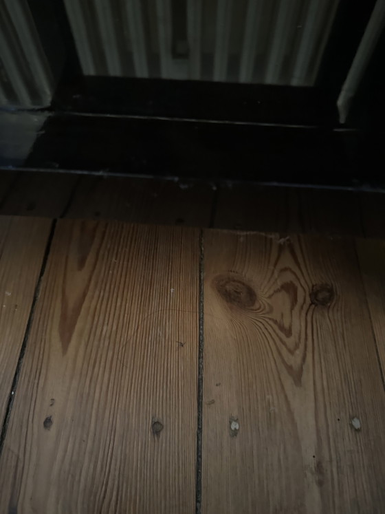 Image 1 of 2 mesitas de noche de la colección JNL – Negro brillante – Diseño de lujo