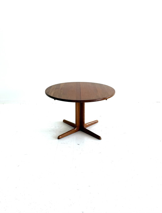 Table à manger extensible vintage, Skovby Møbelfabrik '60 – Tables de salle à manger, Wood, Metal (photo 2 of 13)