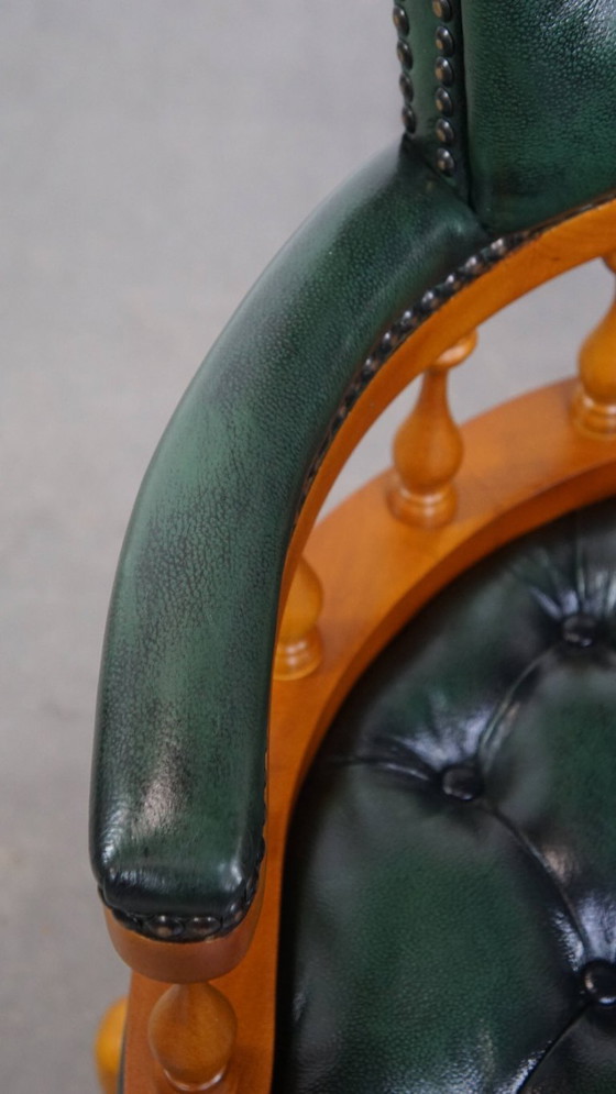 Image 1 of Grüner Chesterfield Bürostuhl aus Rindsleder auf Rollen