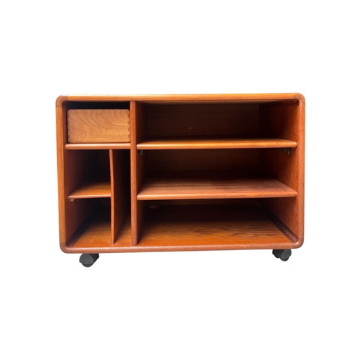 Vintage chest of drawers