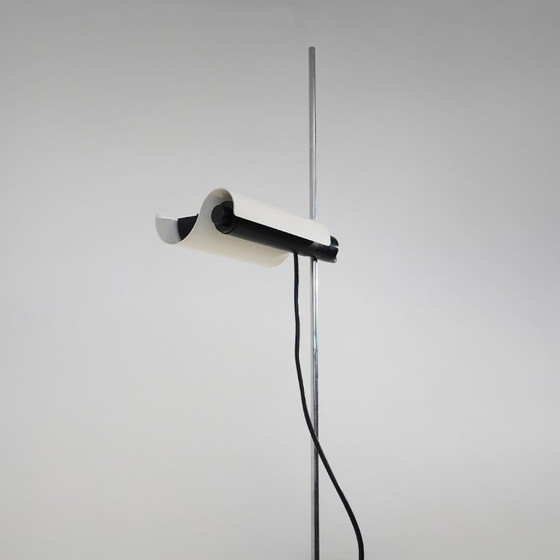Image 1 of Stehleuchte „Dim 333“ von Vico Magistretti für Oluce, 1970er Jahre