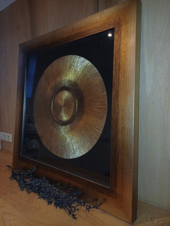 Image 1 of Gouden wandschilderij met relief cirkel Vierkant 90x90 aanschaf was rond de €300