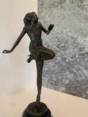 Estatua de bronce de Bruno Zach