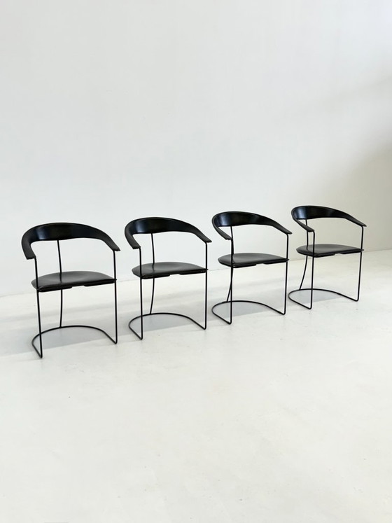 Set di 8 Sedie da pranzo Vintage Arrben Ursala in pelle nera – Leather (photo 13 of 17)