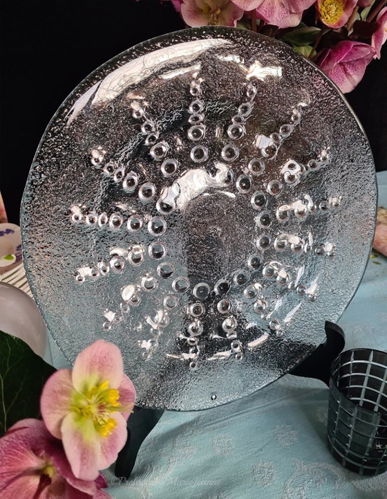 Image 1 of Plato para servir Pukeberg Sweden '60, 29 cm de diámetro, vidrio de burbujas