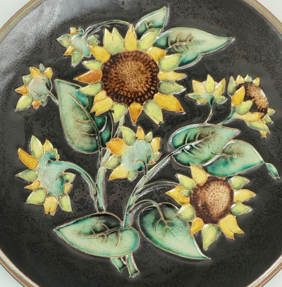 Image 1 of grande plaque murale majolika karlsruhe soleil fleurs 1950s