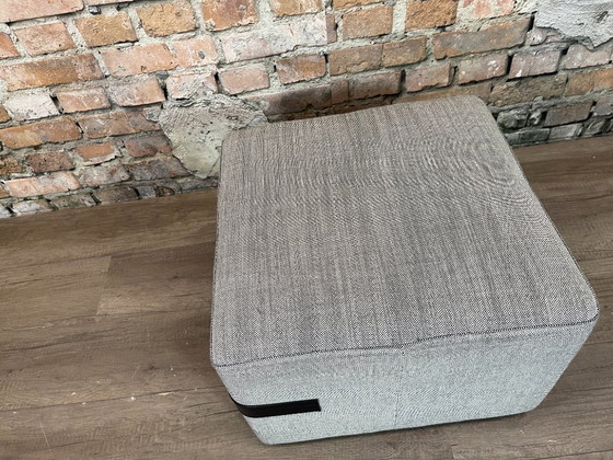 Image 1 of Pouf Grigio