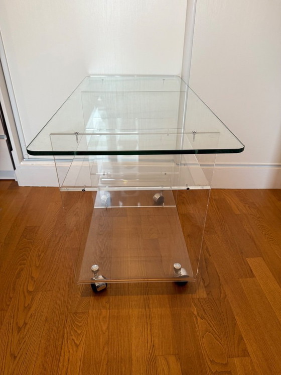 Image 1 of Meuble TV / desserte vintage en plexiglas David Lange