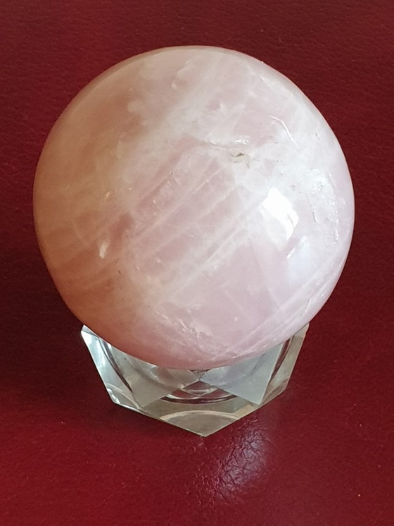 Image 1 of Sphère de quartz rose diamètre 6,5 cm poids 350 grammes