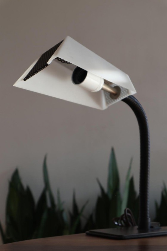 Image 1 of Lampe de table Lucifer vintage