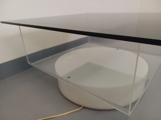 Image 1 of Square illuminated vintage Italian coffee table in glass and Plexiglas in the Space Age style of the '70s