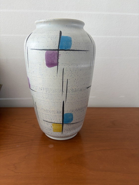 West Germany Vaas Model 575-25 – Vases, Ceramic (photo 3 of 6)