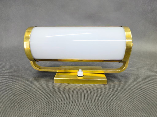 Bauhaus messing wandlamp met verstelbare glazen kap, jaren 1930