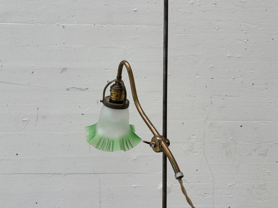 Image 1 of Art Nouveau table lamp made of brass and frosted glass, circa 1910