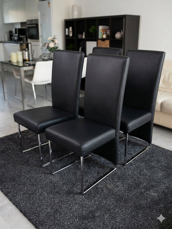 Image 1 of Rolf Benz 7400 Dining Chairs – Timeless Design & Top Quality
