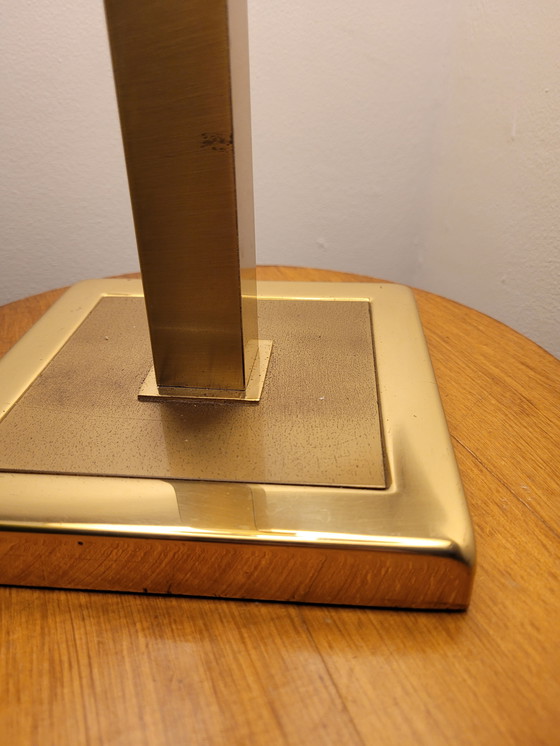 Image 1 of Lampada da tavolo vintage a forma di grattacielo.