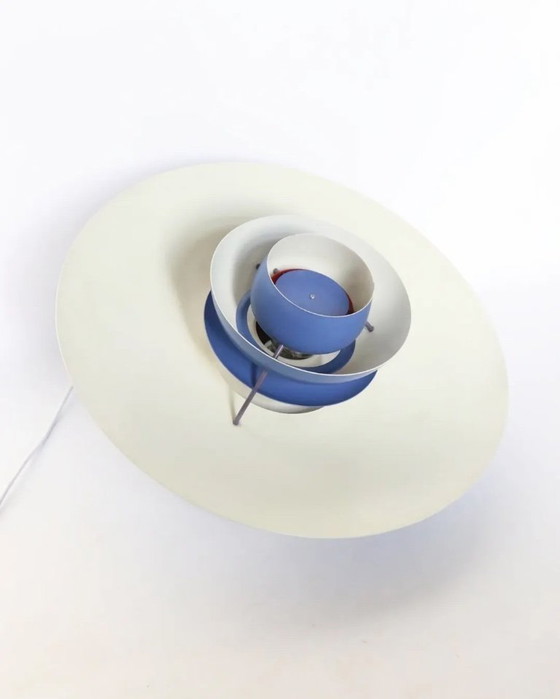 Image 1 of Lampada da tavolo vintage Louis Poulsen PH5 blu, colore unico, design danese