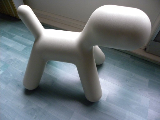Magis Puppy, Sculture di design di Eero Aarnio