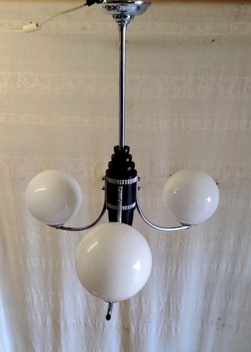 Lampadario Art Déco in metallo, legno e globo in vetro opalino - Anni '40/'50 – kroonluchters, Glass (photo 2 of 10)