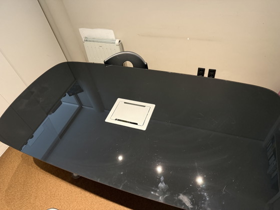 Tavolo da conferenza Interstuhl Design – Vetro nero e alluminio – 220 cm – Console, Aluminium, Glass (photo 5 of 5)