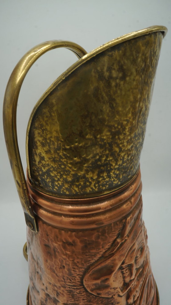 Image 1 of Soporte para paraguas de cobre antiguo, cubo de carbón para pellets, kit de pellets con relieve de Rembrandt