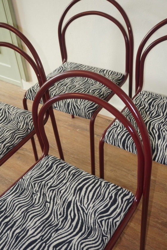 Image 1 of Italienische Design-Esszimmerstühle aus den 80er/90er Jahren