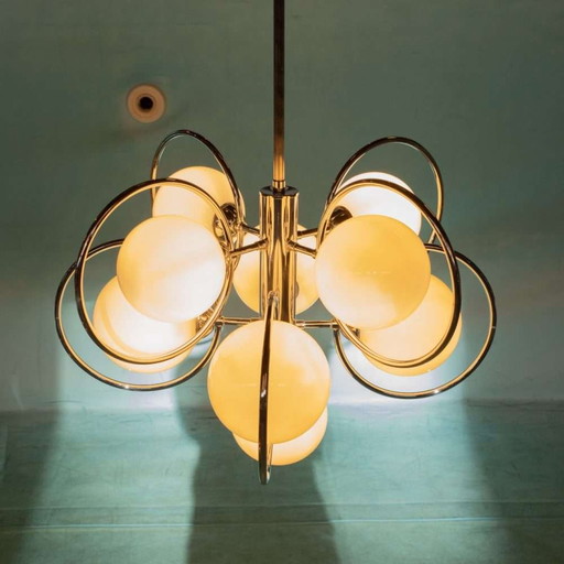 Grande lampe suspendue Space age verre laiteux et chrome suspension bauhaus 70s