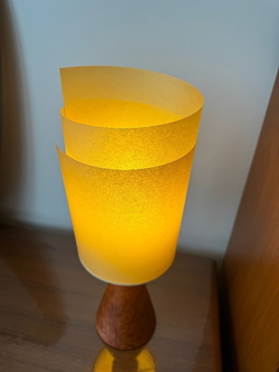 Image 1 of Lampe aus rotem Marmor, Art déco der 1960er Jahre