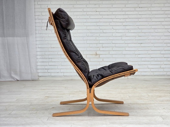 Image 1 of Années 1970, design norvégien d'Ingmar Relling, modèle de fauteuil lounge « Siesta ».