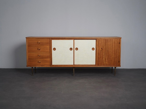 Buffet bas de William Watting pour Fristho, Pays-Bas, années 1950 – Wood (photo 2 of 12)
