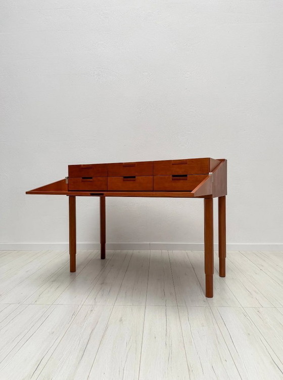 Image 1 of Scrivania vintage in legno di ciliegio disegnata da Antonio Citterio per B&B Italia, design postmoderno, anni '80.