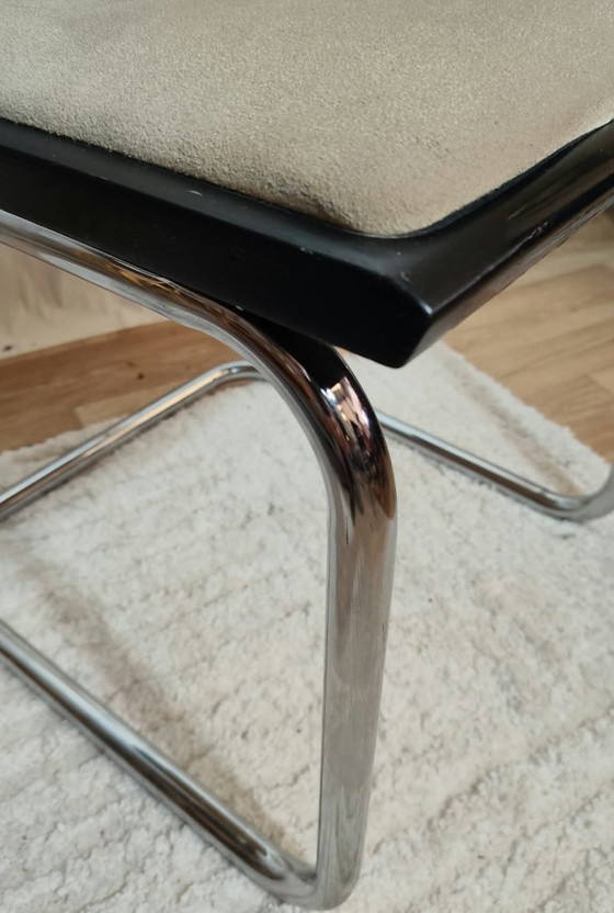 Cesca B32 Chair by Marcel Breuer, beige fabric upholstery, Dining chairs, Textile, Wood (photo 6 of 7)