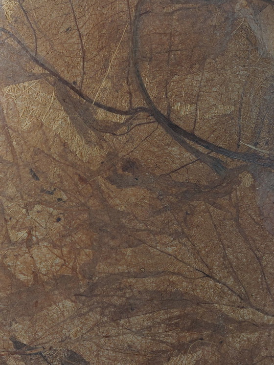 Image 1 of Lampada da tavolo o da terra vintage in legno di pino con paralume realizzato con foglie vere.